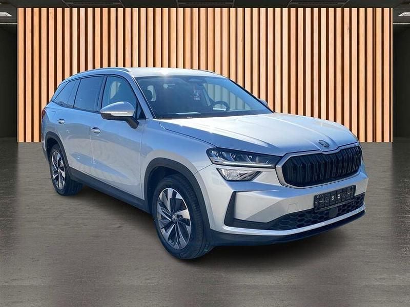 Gebraucht Skoda Kodiaq Selection 150 PS (110 kW) 2024 Brillantsilber SUV