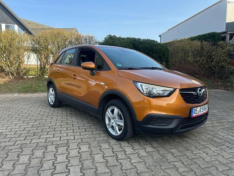 Gebraucht Opel Crossland Edition 110 PS (80 kW) 2017 Gold SUV