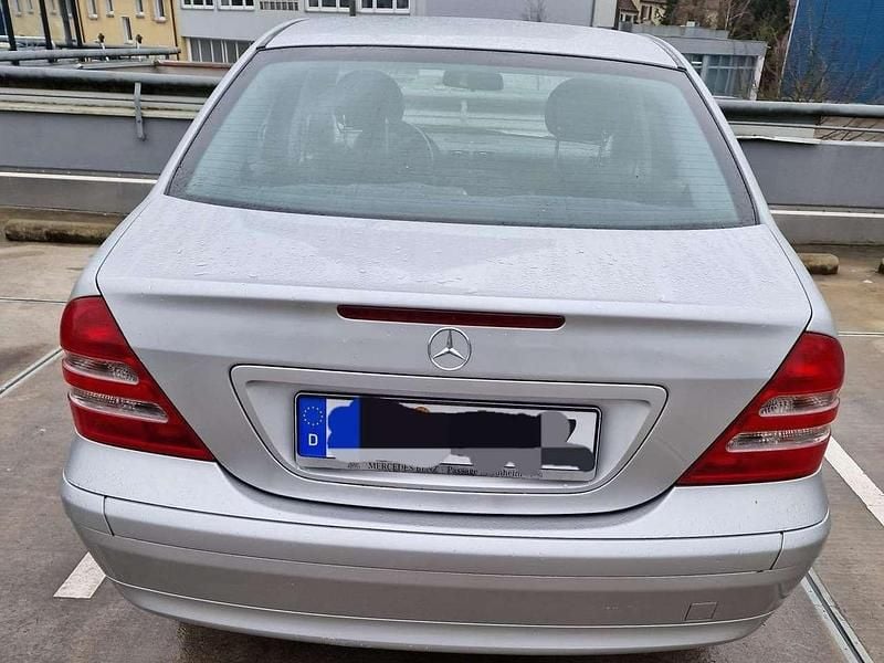 Gebraucht Mercedes C200 Classic 163 PS (119 kW) 2000 Silber Limousine