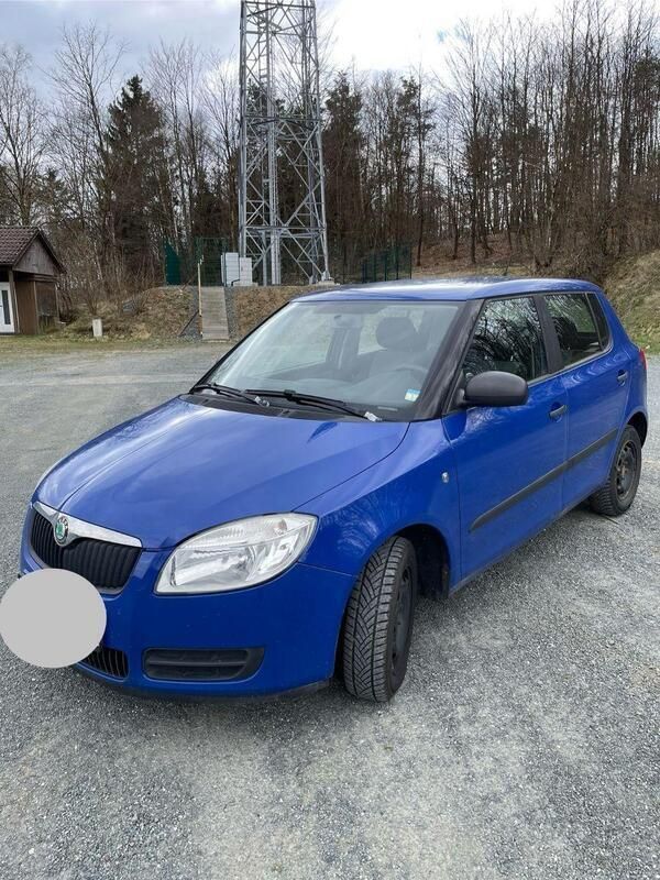 Blau Gebraucht 2010 Skoda Fabia Cool Edition Kleinwagen | 1.100 € (Superpreis) - Bild 1/4