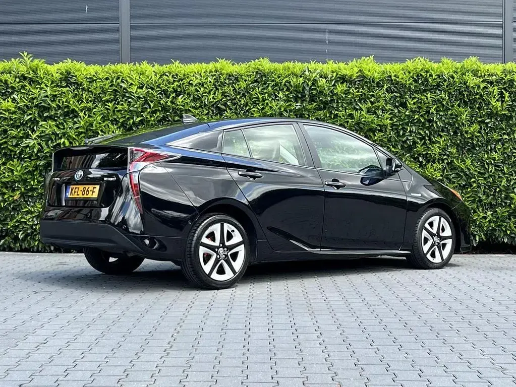 Gebraucht Toyota Prius 122 PS (89 kW) 2017 Schwarz Limousine