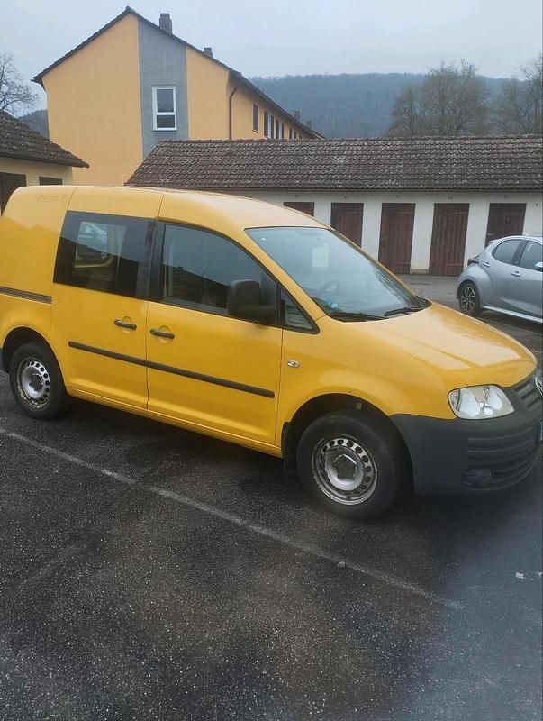 Gebraucht VW Caddy 105 PS (77 kW) 2009 Gelb Van / Kleinbus