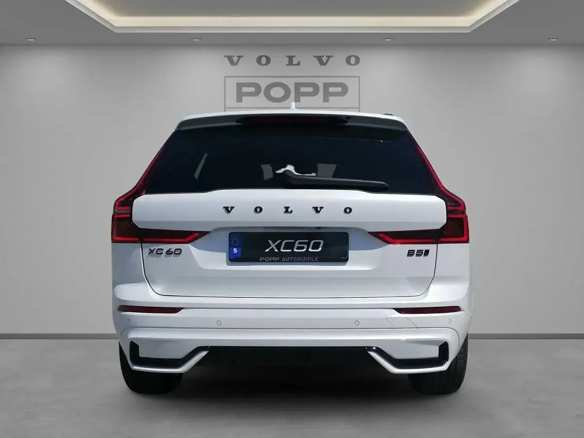 Gebraucht Volvo XC60 184 PS (135 kW) 2025 SUV