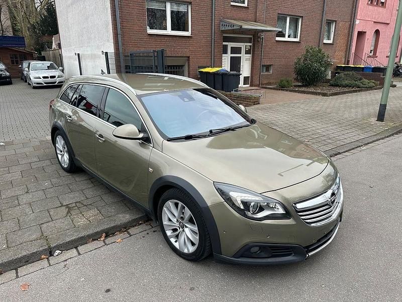 Gebraucht Opel Insignia Country Tourer OPC 170 PS (125 kW) 2015 Grün Kombi