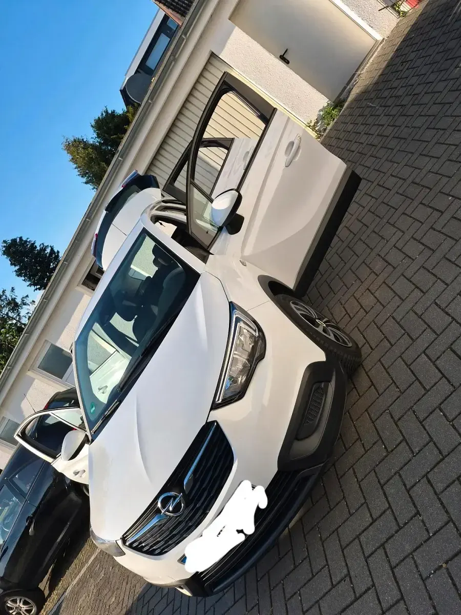 Gebraucht Opel Crossland X Edition 120 PS (88 kW) 2017 Weiß SUV