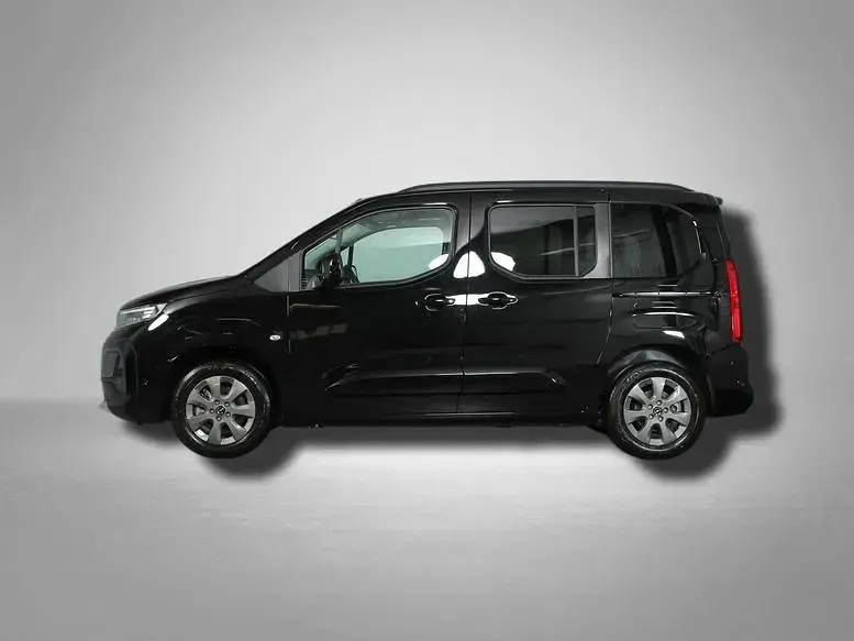 Neu Opel Combo Life 131 PS (96 kW) 2026 Karbon schwarz metallic Van / Kleinbus