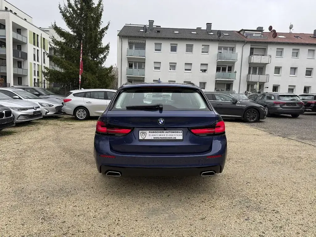 Używany BMW 520 190 KM (139 kW) 2022 Niebieski Kombi