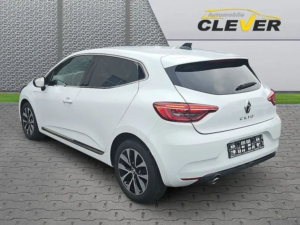 Gebraucht Renault Clio Techno 91 PS (66 kW) 2022 Weiß Kleinwagen