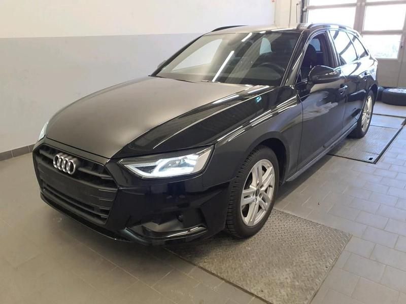 Second-hand Audi A4 Advanced Plus 204 CP (150 kW) 2023 Negru Break