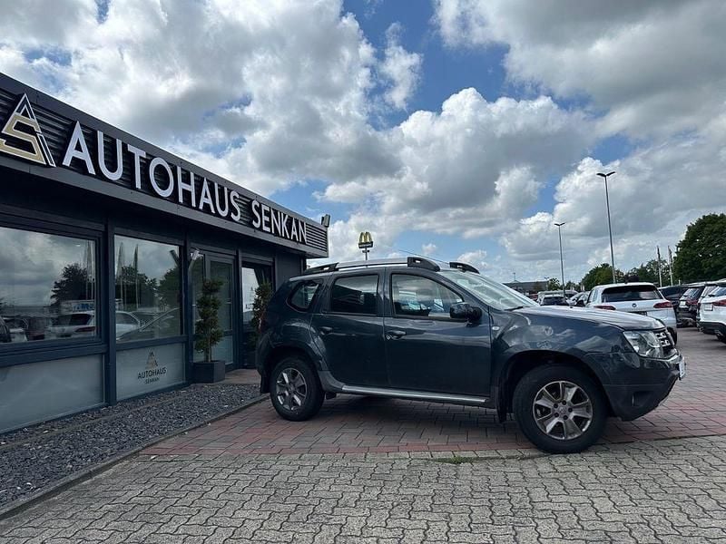 Grau Gebraucht 2013 Dacia Duster Lauréate SUV | 4.990 € (Superpreis) - Bild 1/4