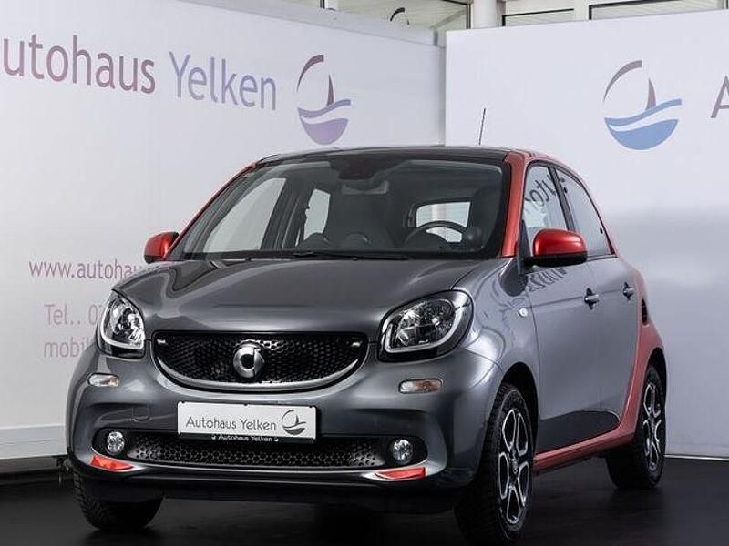 Second-hand Smart ForFour 90 CP (66 kW) 2016 Roșu Hatchback