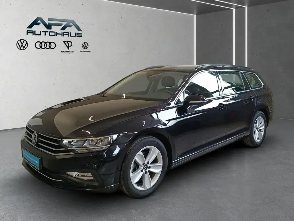 Gebraucht VW Passat Business 150 PS (110 kW) 2023 Schwarz Kombi