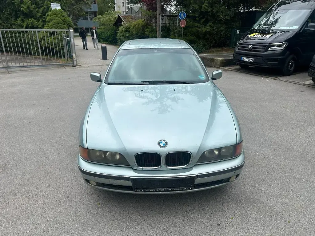 Gebraucht BMW 520 150 PS (110 kW) 1999 Silber Limousine