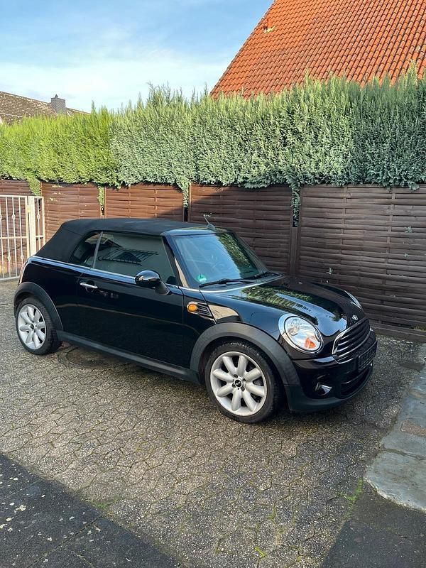 Gebraucht Mini Cooper 95 PS (69 kW) 2011 Schwarz Kleinwagen