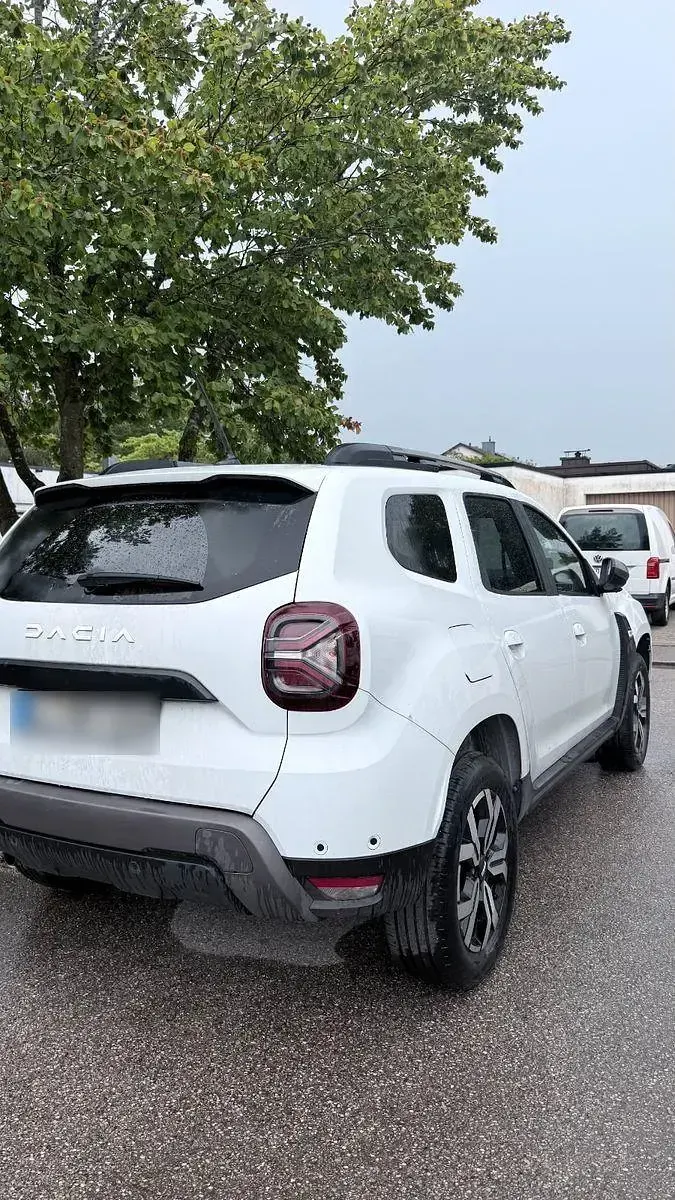 Gebraucht Dacia Duster Journey 150 PS (110 kW) 2024 Weiß SUV