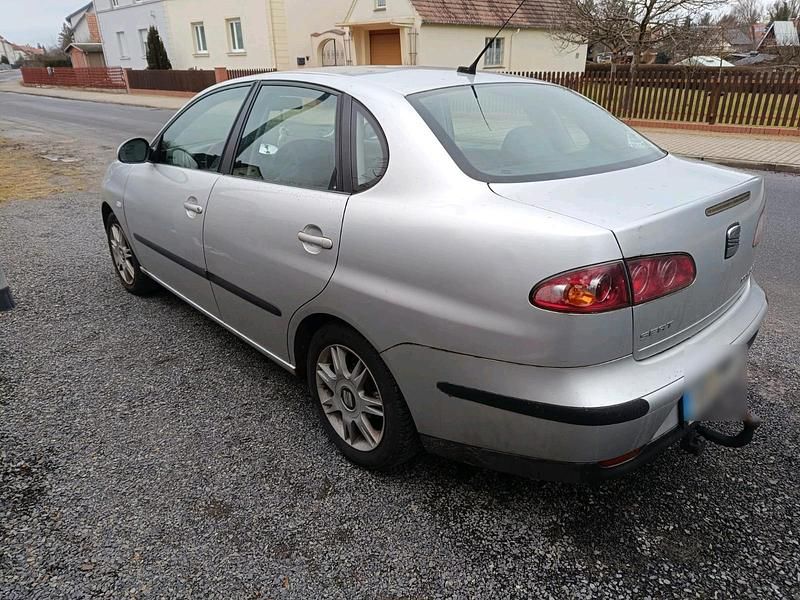 Gebraucht Seat Cordoba 101 PS (74 kW) 2004 Silber Limousine