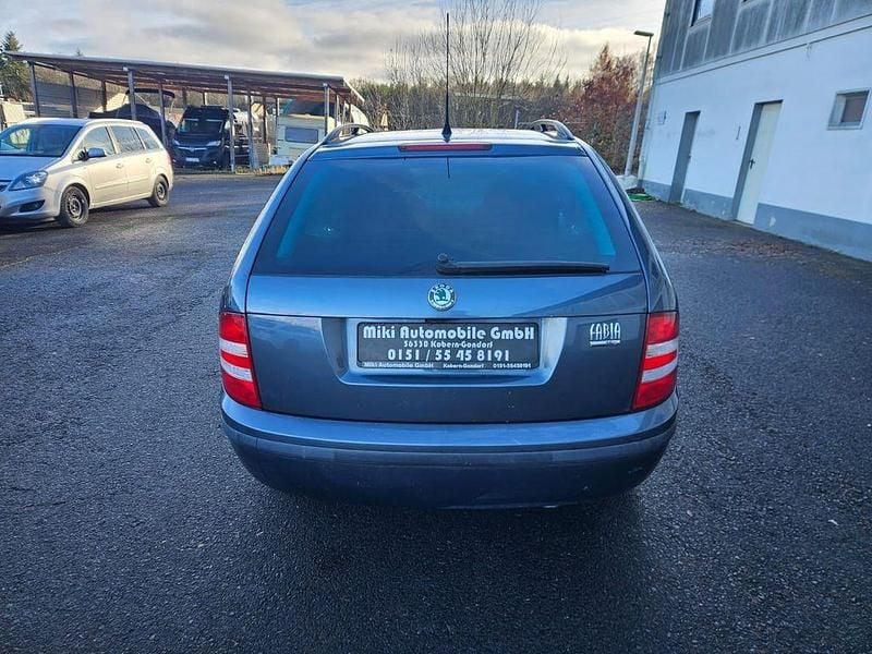 Gebraucht Skoda Fabia Ambiente 80 PS (58 kW) 2007 Grau Kombi