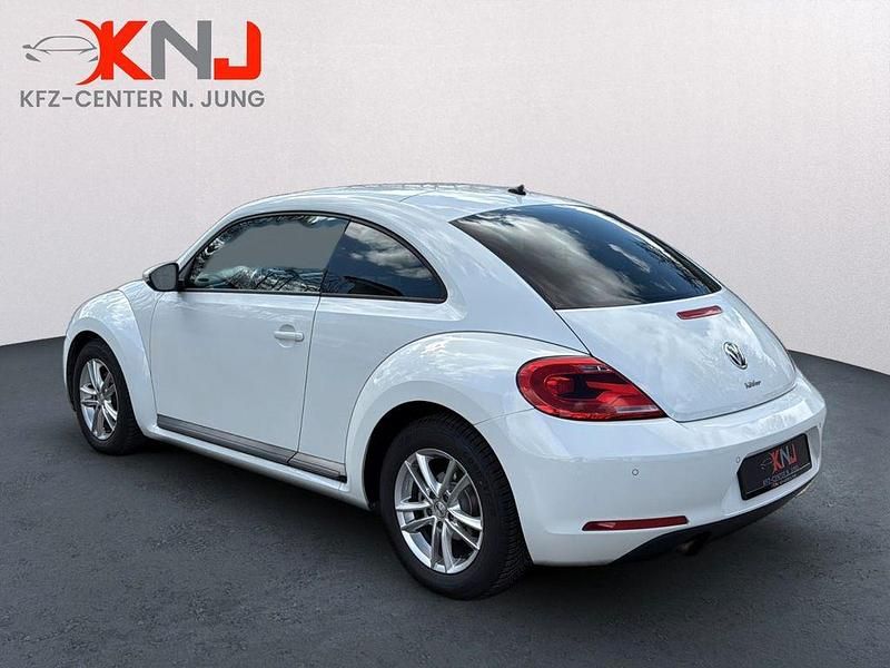 Gebraucht VW Beetle 105 PS (77 kW) 2013 Weiß Kleinwagen