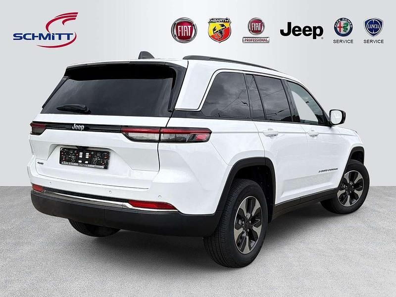 Gebraucht Jeep Grand Cherokee Limited 272 PS (200 kW) 2024 Bright white SUV