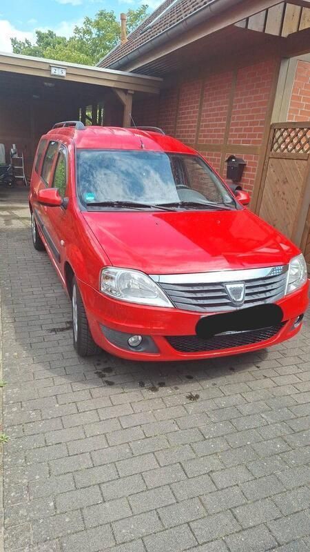 Rot Gebraucht 2012 Dacia Logan MCV Kombi | 3.790 € - Bild 1/4