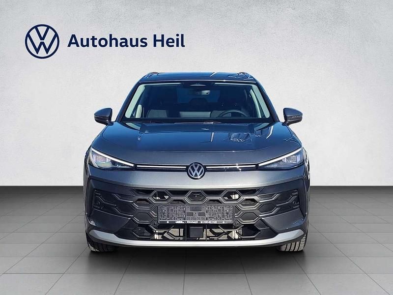 Neu VW T-Roc Style 150 PS (110 kW) 2026 Wolf grey metallic SUV