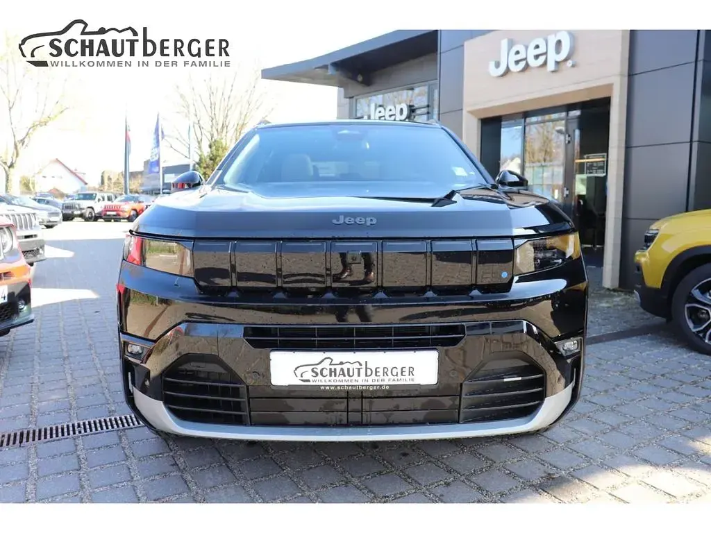 Neu Jeep Compass 145 PS (106 kW) 2026 Schwarz SUV