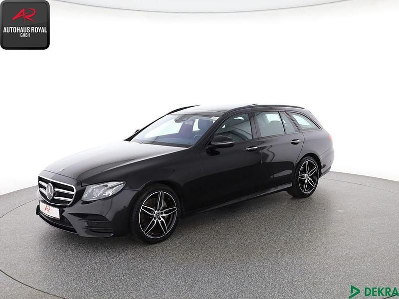 Schwarz Gebraucht 2019 Mercedes E300 AMG Limousine | 32.740 € (Guter Preis) - Bild 1/4