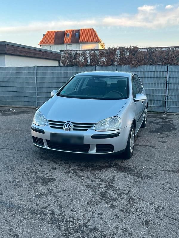 Gebraucht VW Golf V 74 PS (54 kW) 2005 Silber Kleinwagen
