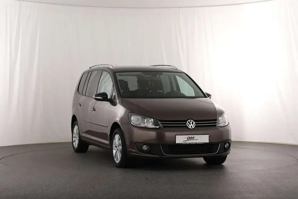 Gebraucht VW Touran Style 140 PS (102 kW) 2011 Braun Van / Kleinbus