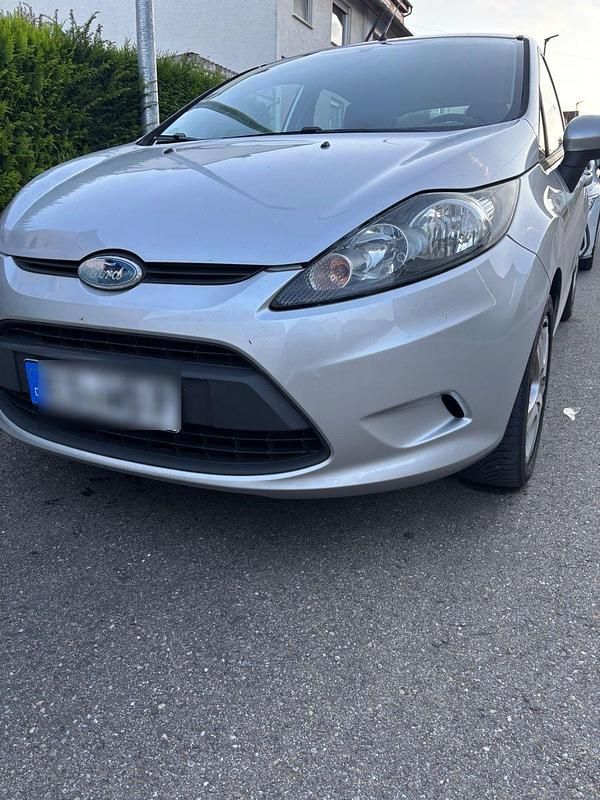 Silber Gebraucht 2009 Ford Fiesta Trend Kleinwagen | 1.499 € (Superpreis) - Bild 1/4