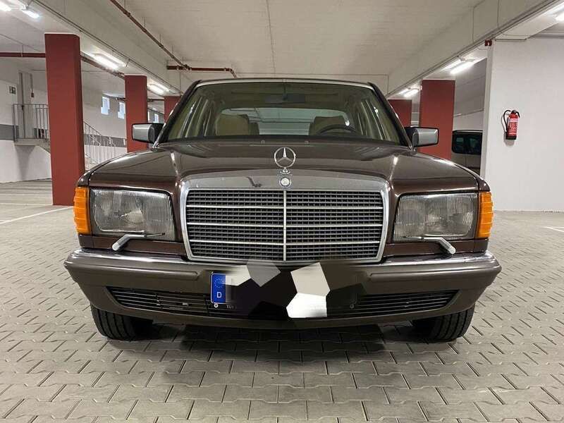 Braun Gebraucht 1982 Mercedes 380 Limousine | 8.200 € - Bild 1/4