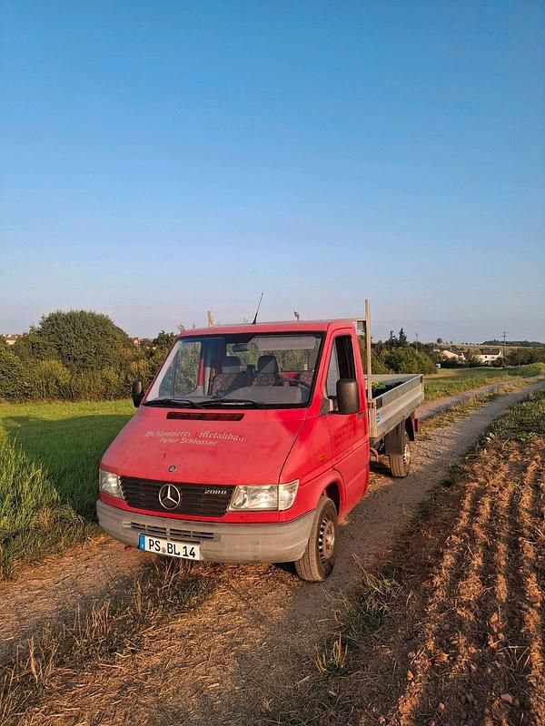 Rot Gebraucht 1995 Mercedes Sprinter Van | 7.900 € - Bild 1/4