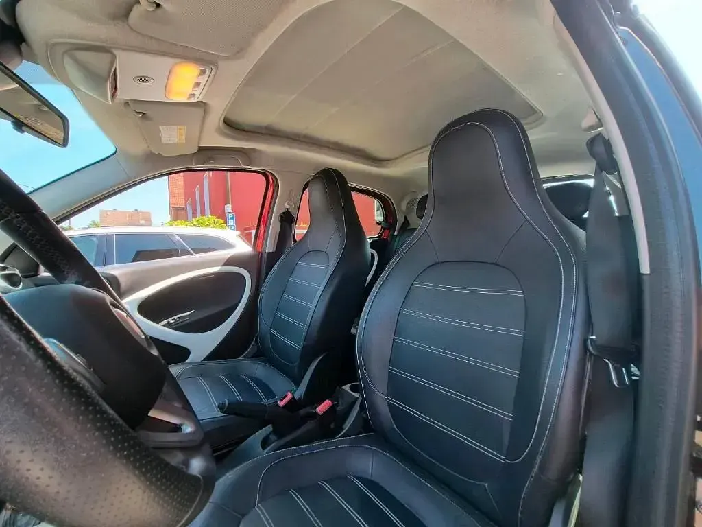 Używany Smart ForTwo Cabrio 70 KM (51 kW) 2016 Czerwony Kabriolet