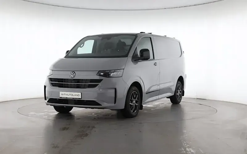Neu VW T7 150 PS (110 kW) 2026 Grau Van