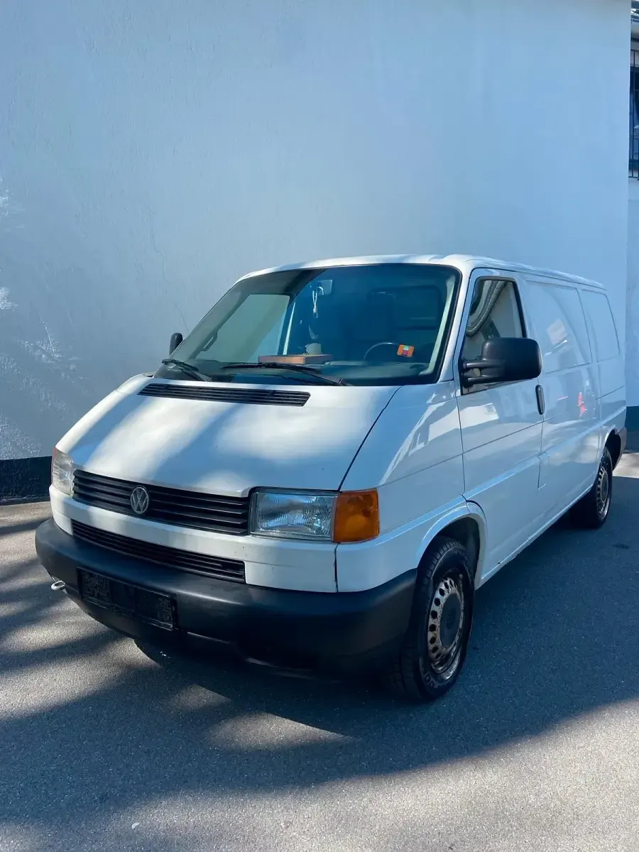 Gebraucht VW T4 78 PS (57 kW) 2001 Weiß Van
