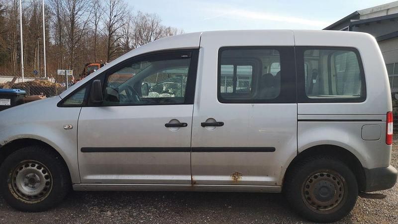 Gebraucht VW Caddy Team 109 PS (80 kW) 2009 Silber Van / Kleinbus