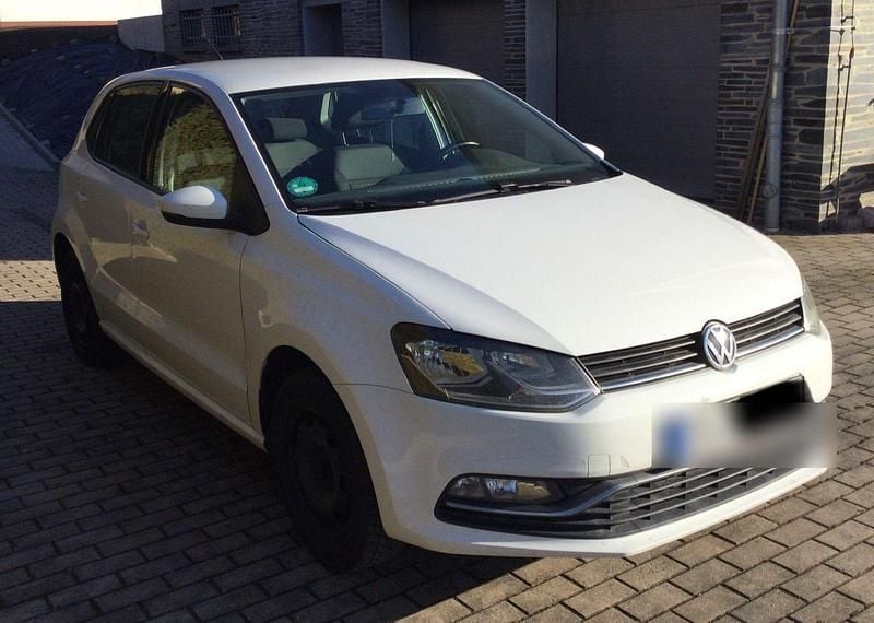 Gebraucht VW Polo 90 PS (66 kW) 2014 Weiß Kleinwagen