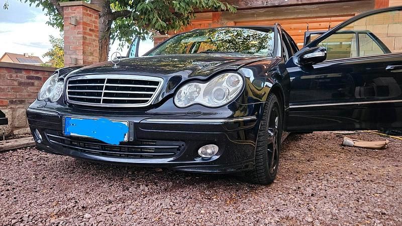 Gebraucht 2004 Mercedes C220 Kombi | 4.100 € (Etwas zu teuer) - Bild 1/4
