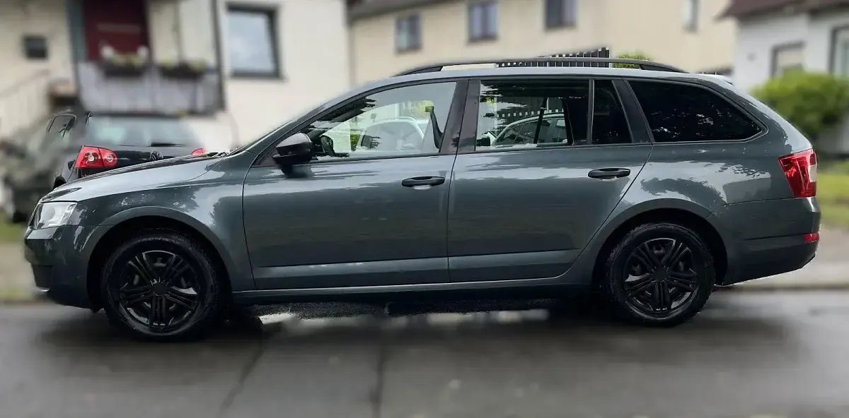 Gebraucht Skoda Octavia Active 110 PS (80 kW) 2015 Grau Kombi