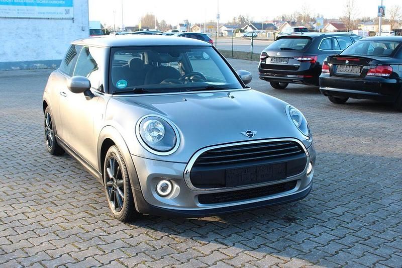 Gebraucht Mini ONE 102 PS (75 kW) 2019 Grau Kleinwagen