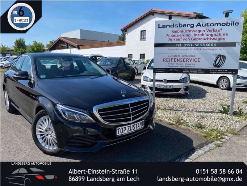 Obsidianschwarz metalliclack Gebraucht 2015 Mercedes C180 Edition Limousine | 20.690 € (Fairer Preis) - Bild 1/4