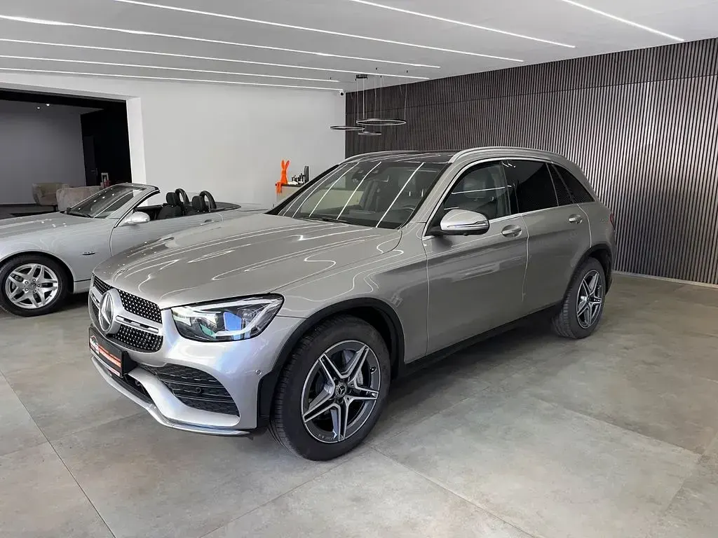 Gebraucht Mercedes GLC220 AMG 194 PS (142 kW) 2020 Mojavesilber SUV