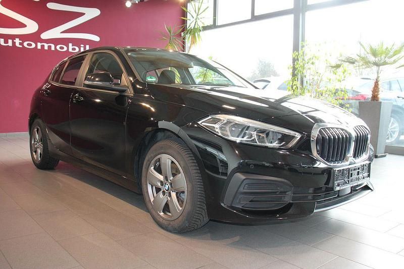 Gebraucht BMW 118 Advantage 136 PS (100 kW) 2022 Schwarz Kleinwagen