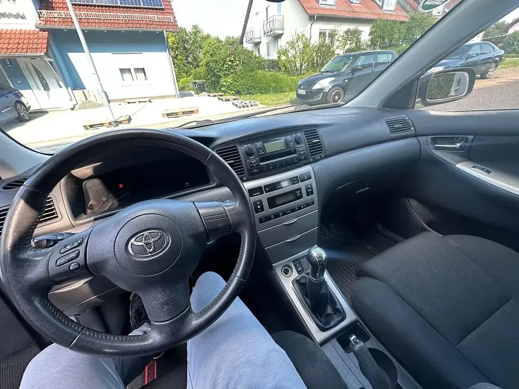 Gebraucht Toyota Corolla 110 PS (80 kW) 2004 Blau Limousine
