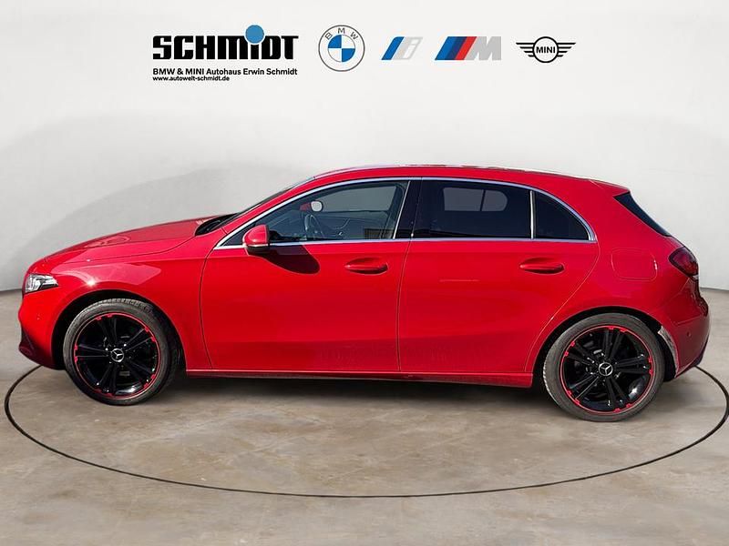 Gebraucht Mercedes A200 Progressive 163 PS (119 kW) 2018 Jupiterrot uni