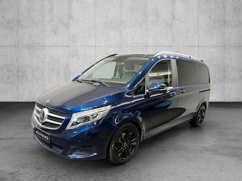 Blau Gebraucht 2018 Mercedes V250 Van / Kleinbus | 39.500 € (Fairer Preis) - Bild 1/4