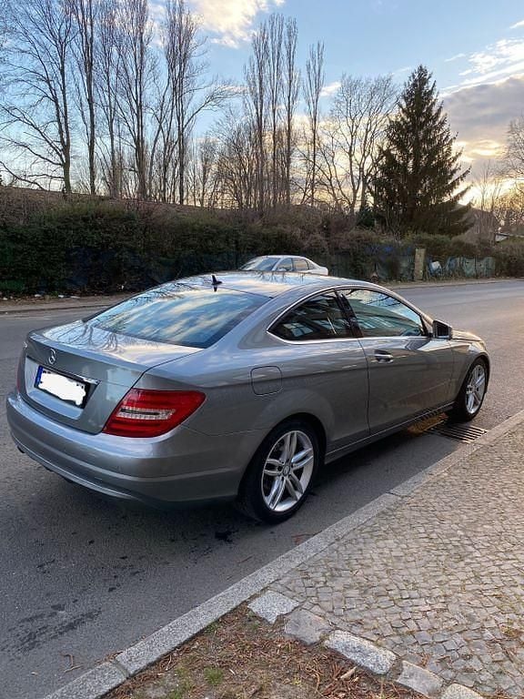 Gebraucht Mercedes C180 156 PS (114 kW) 2013 Grau Coupé