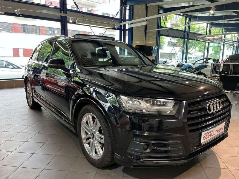 Schwarz Gebraucht 2018 Audi Q7 S-Line SUV | 46.990 € (Teuer) - Bild 1/4
