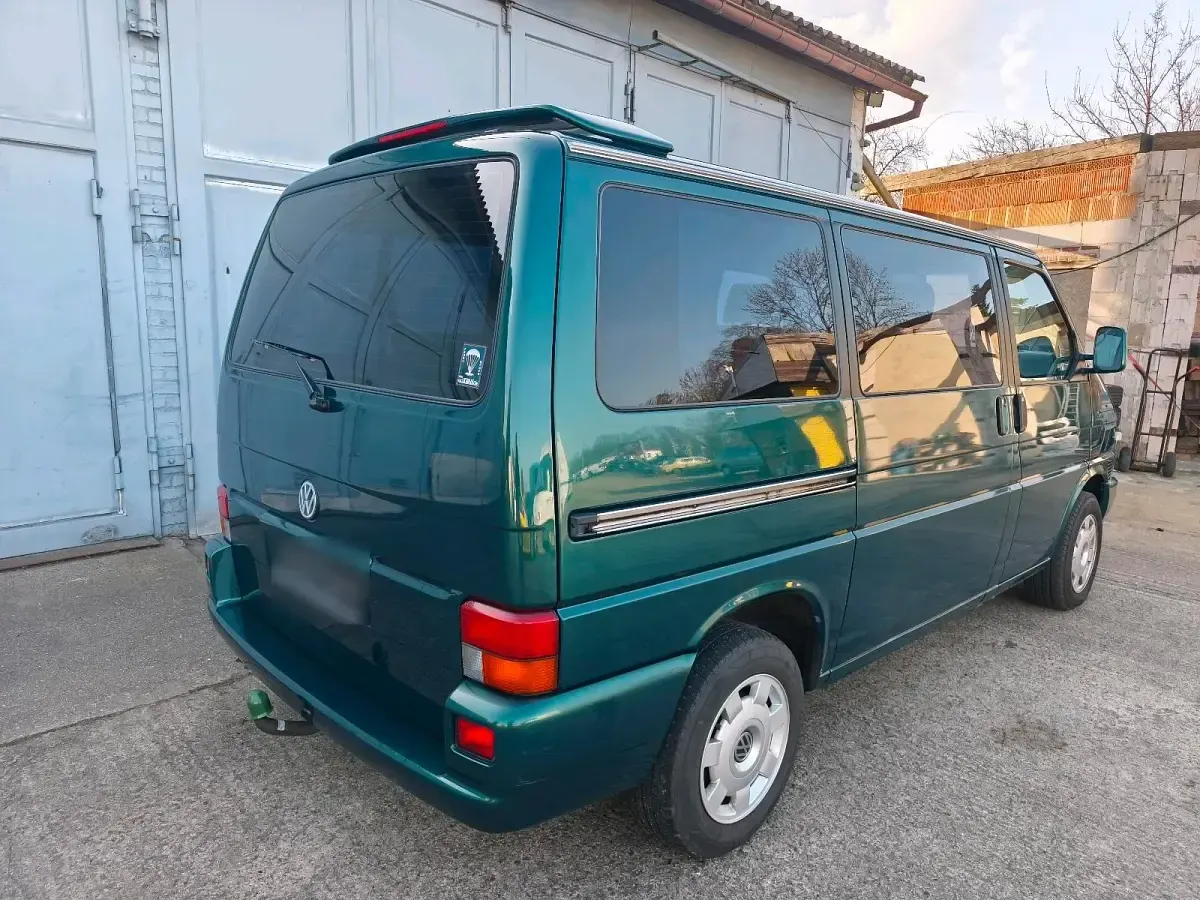 Gebraucht VW Multivan 102 PS (75 kW) 1997 Grün Van / Kleinbus