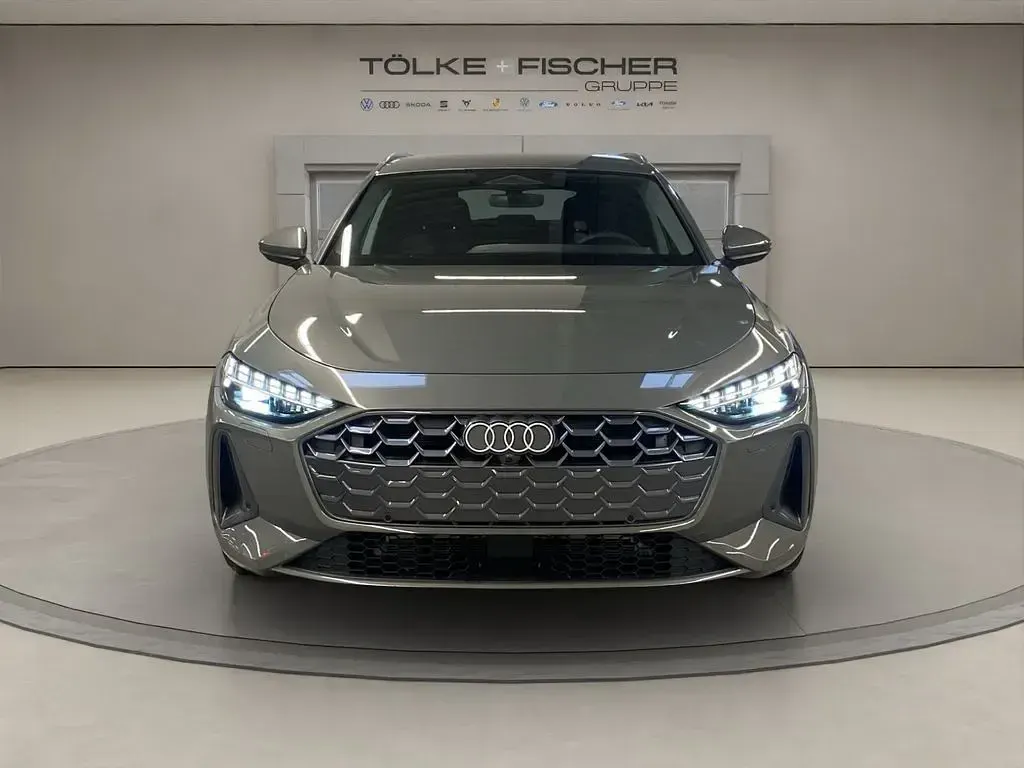 Neu Audi A5 Advanced Plus 252 PS (185 kW) 2026 Grau Kombi